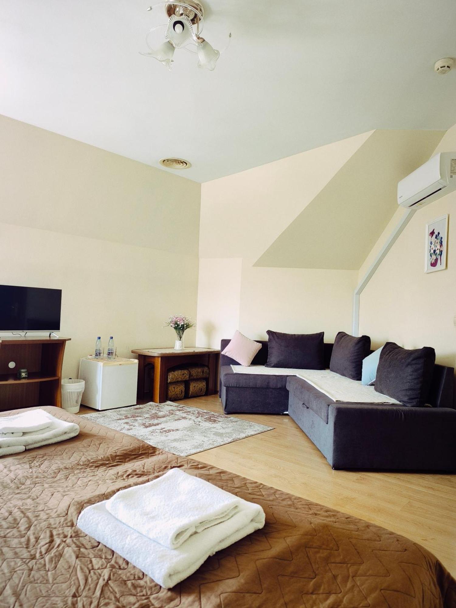 Hotel Delfin มุกาเชเว ภายนอก รูปภาพ